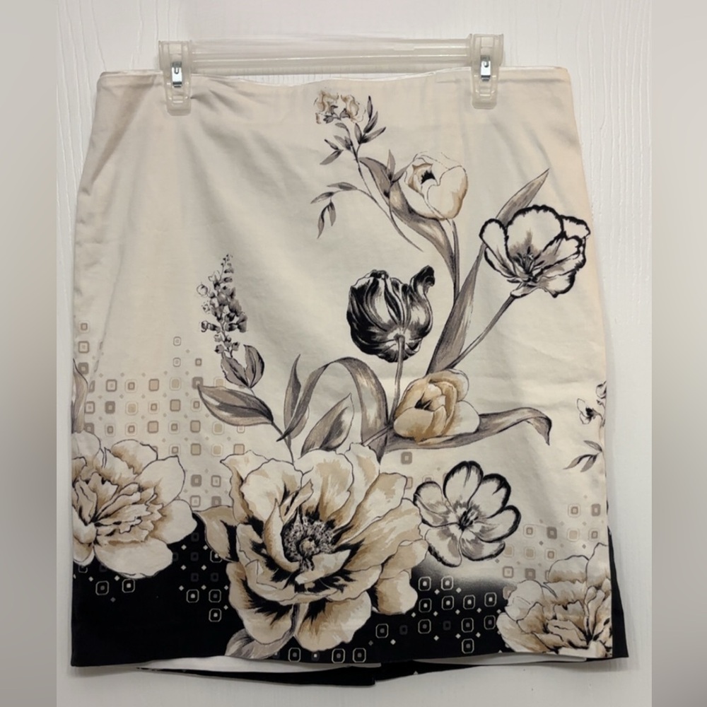 White House Black Market Floral Pencil Skirt - Black, white, gray and Cream